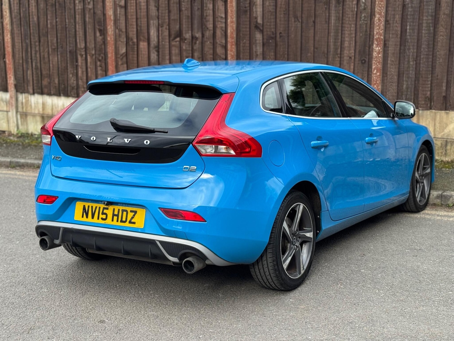 Used Volvo V40 2015 for sale - 77839508: Photo 6