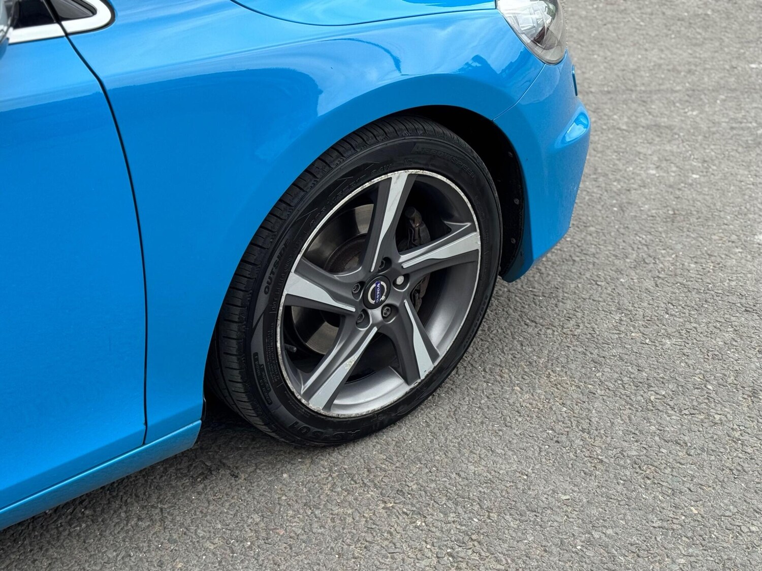 Used Volvo V40 2015 for sale - 77839508: Photo 64