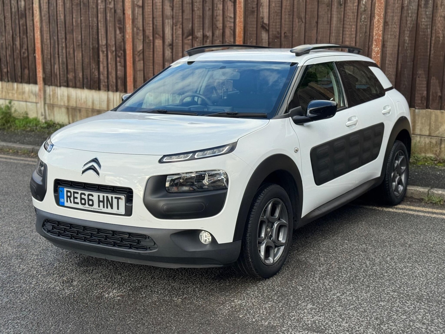 Used Citroen C4 Cactus 2016 for sale - 76573392: Photo 2
