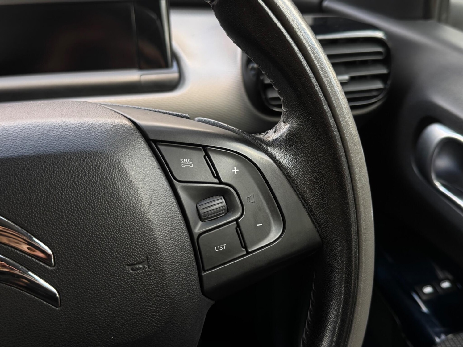 Used Citroen C4 Cactus 2016 for sale - 76573392: Photo 37