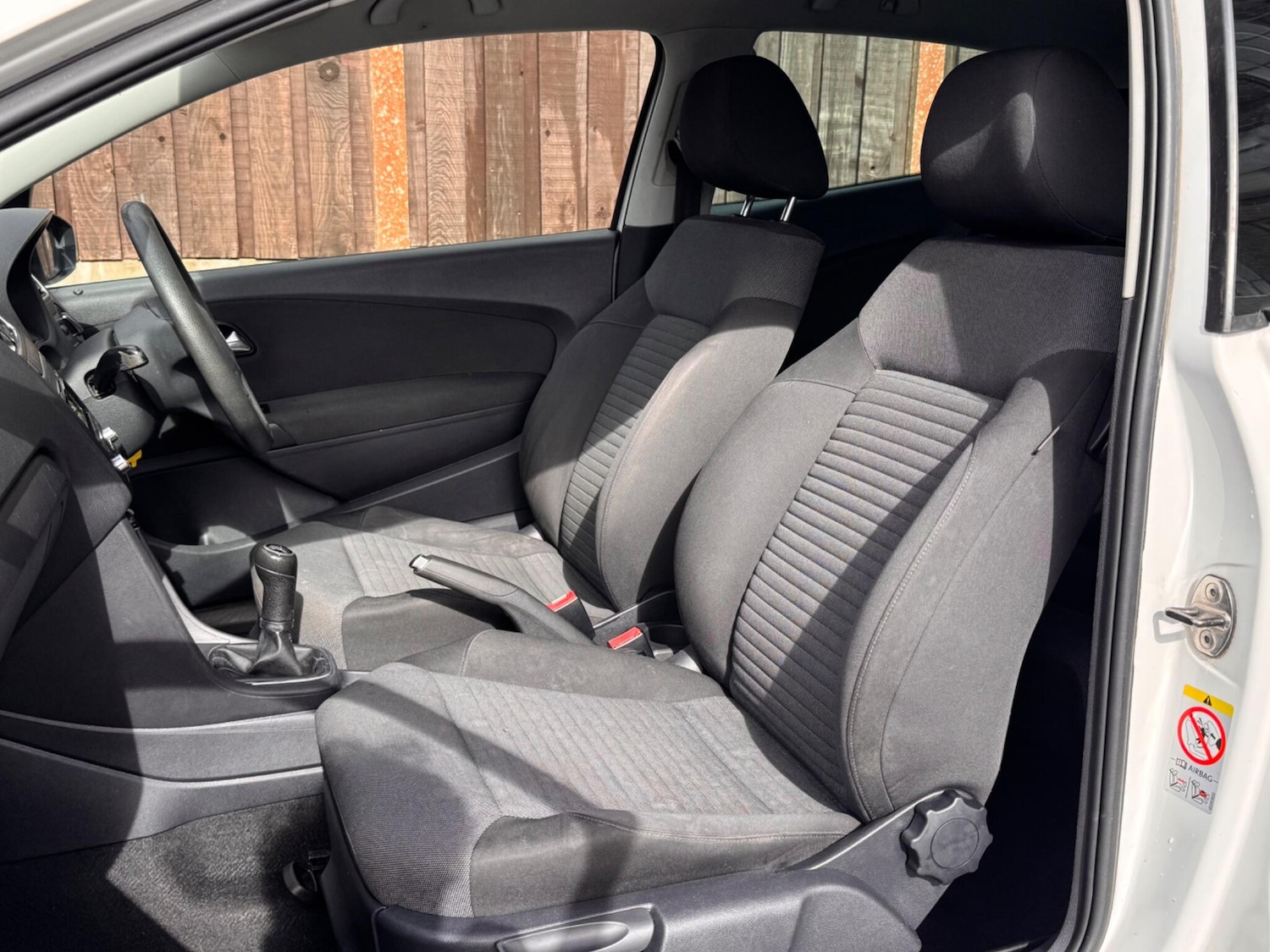 Used Volkswagen Polo 2010 for sale - 77238236: Photo 27