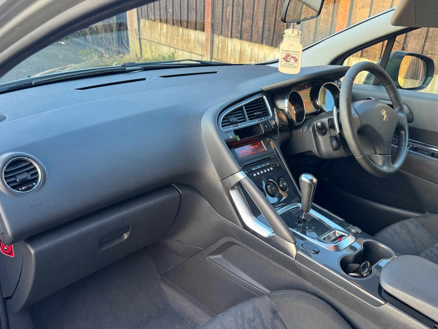 Used Peugeot 3008 2010 for sale - 76780793: Photo 30