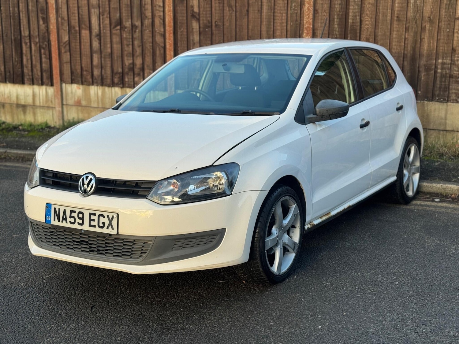 Used Volkswagen Polo for sale - 77016578: Photo 2