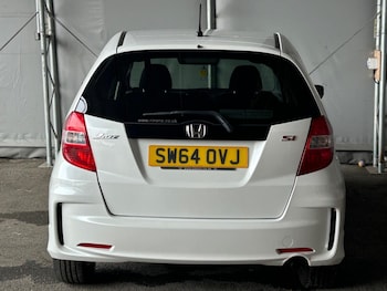 Used Honda Jazz 2015 for sale - 79413027: Photo