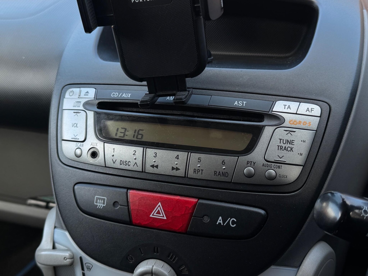 Used Toyota AYGO 2007 for sale - 78020405: Photo 38