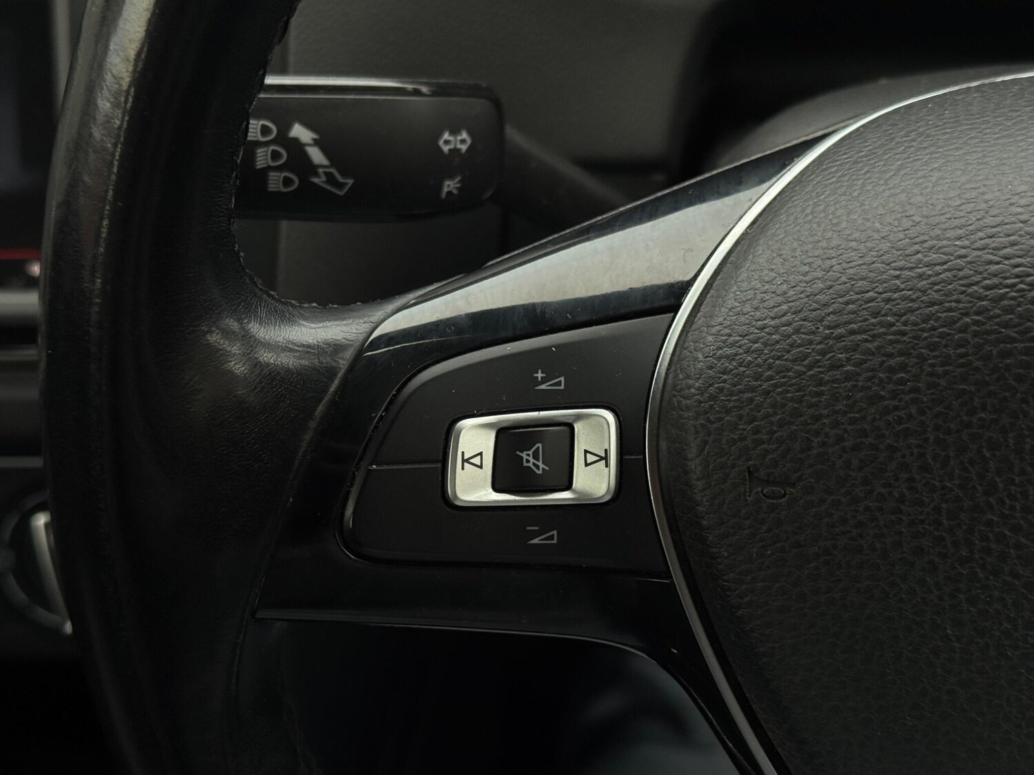 Used Volkswagen Polo 2015 for sale - 77305071: Photo 36