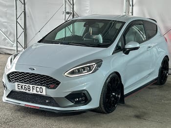Used Ford Fiesta 2018 for sale - 79761244: Photo