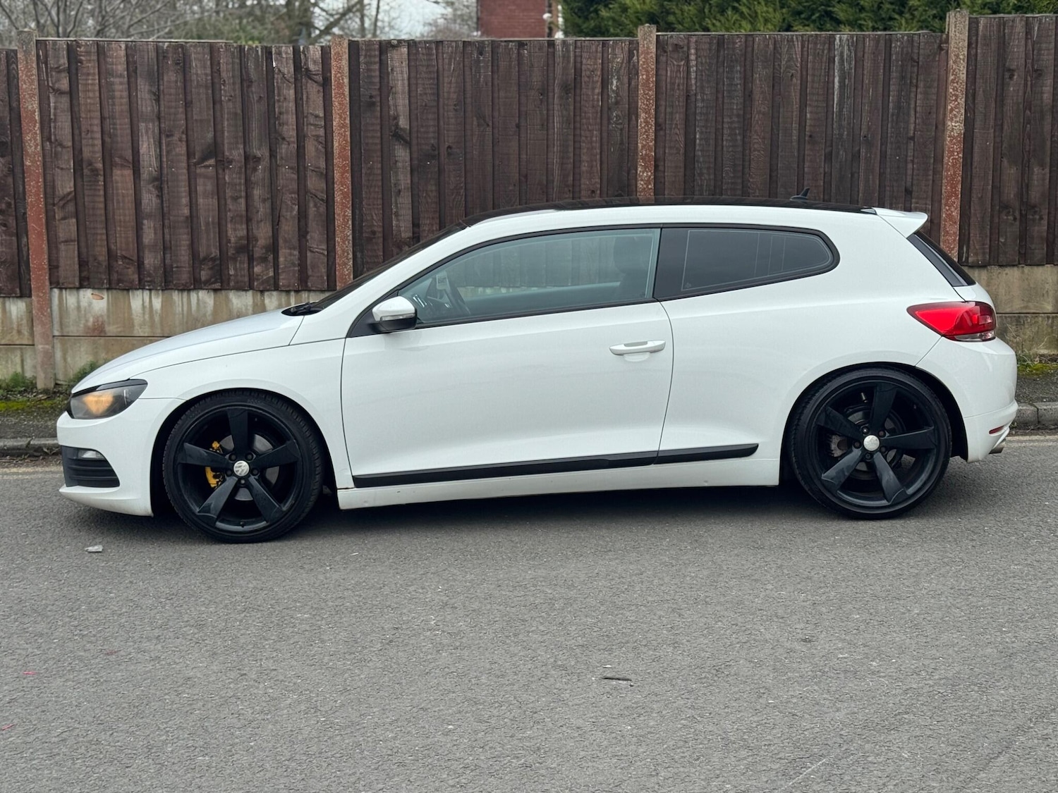 Used Volkswagen Scirocco 2012 for sale - 77799382: Photo 8