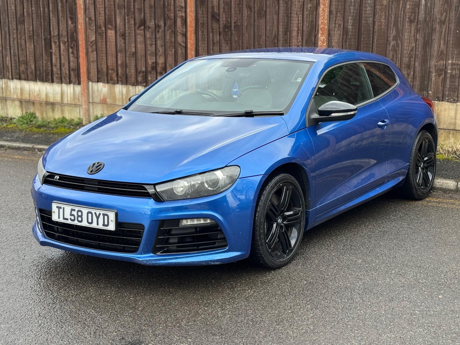 Used Volkswagen Scirocco for sale - 77882570: Photo 2