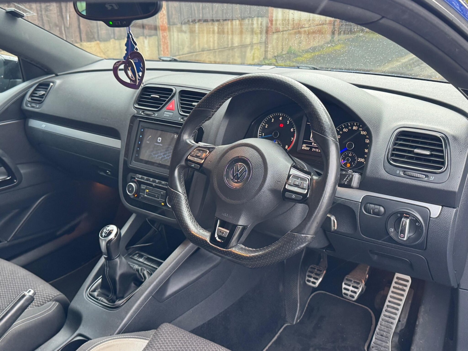 Used Volkswagen Scirocco for sale - 77882570: Photo 8