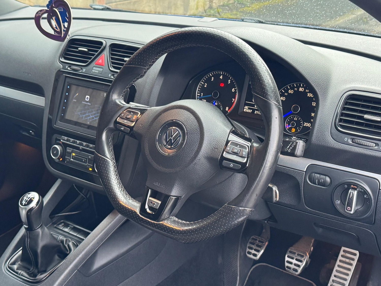 Used Volkswagen Scirocco for sale - 77882570: Photo 9