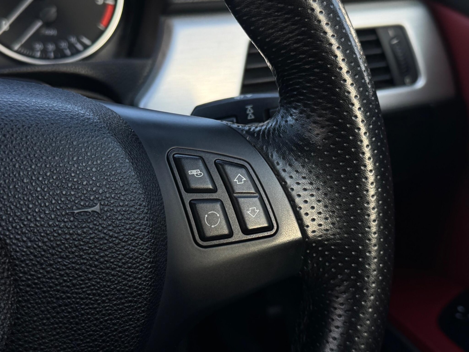 Used BMW 3 Series 2012 for sale - 77017114: Photo 48