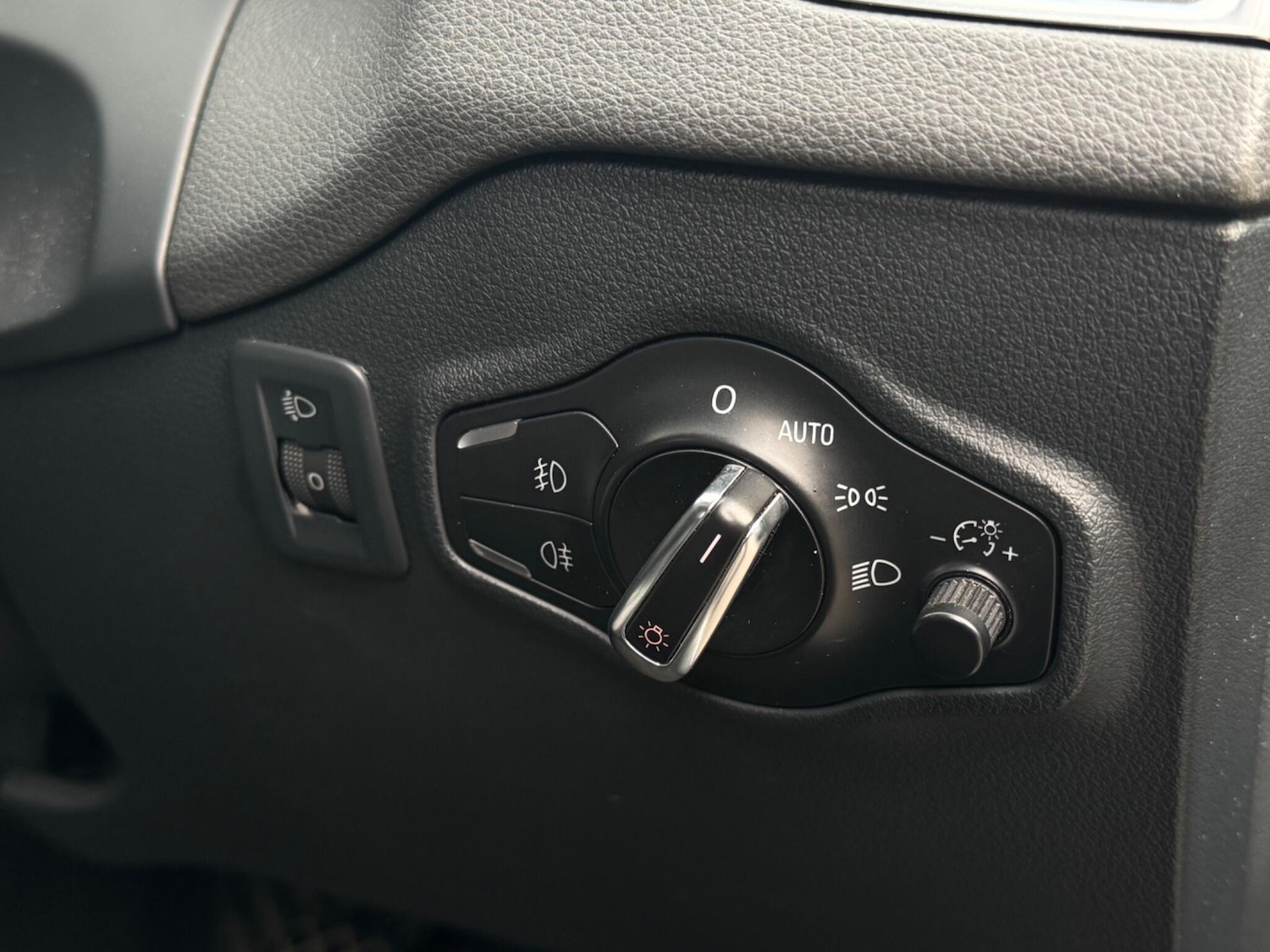 Used Audi Q5 2011 for sale - 78185473: Photo 51