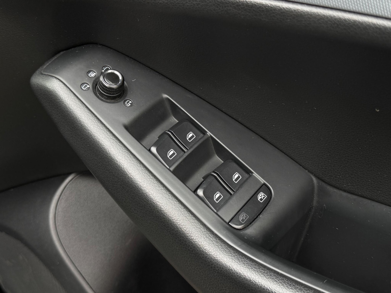 Used Audi Q5 2011 for sale - 78185473: Photo 53