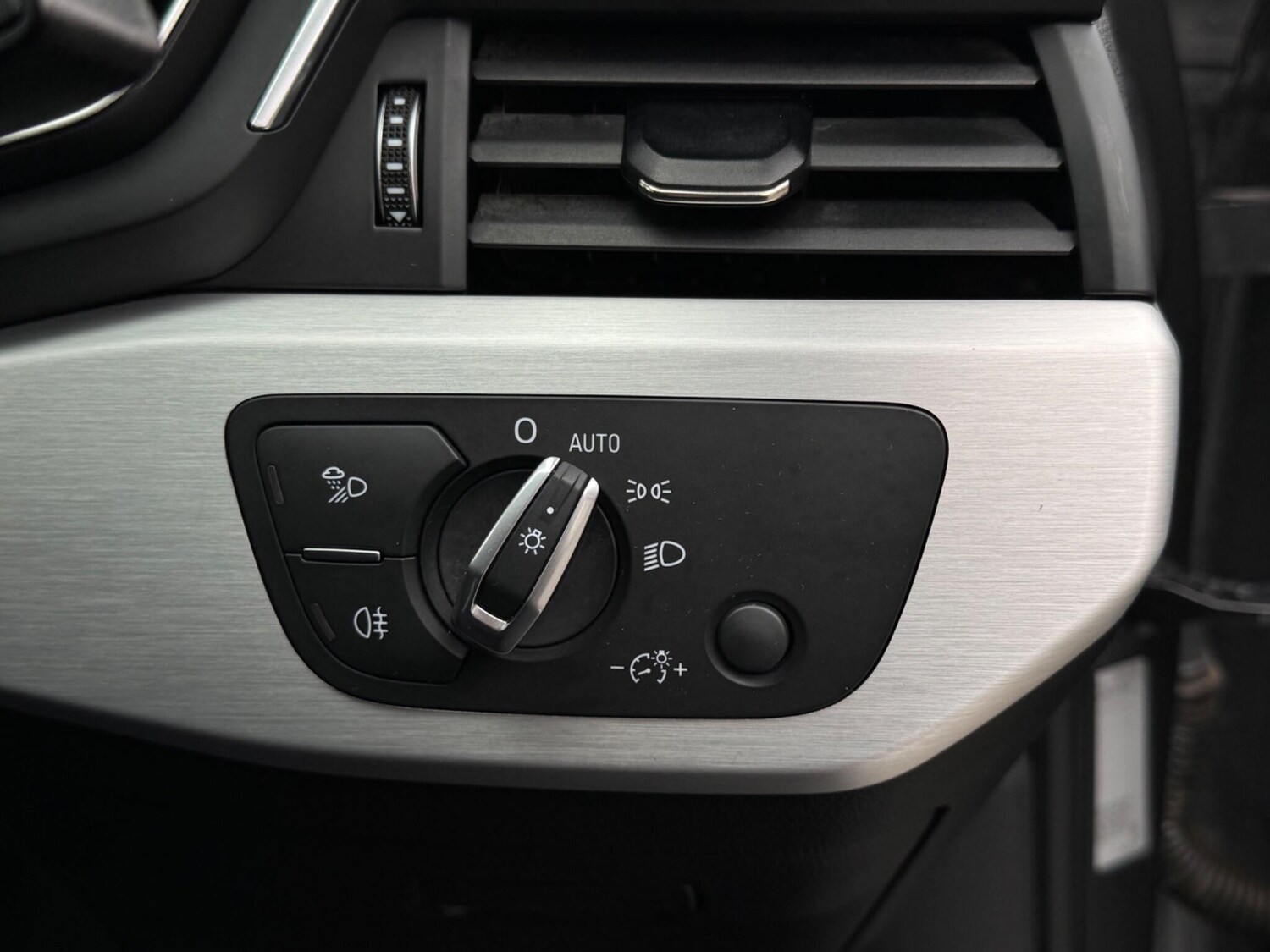 Used Audi A4 2018 for sale - 77939781: Photo 59