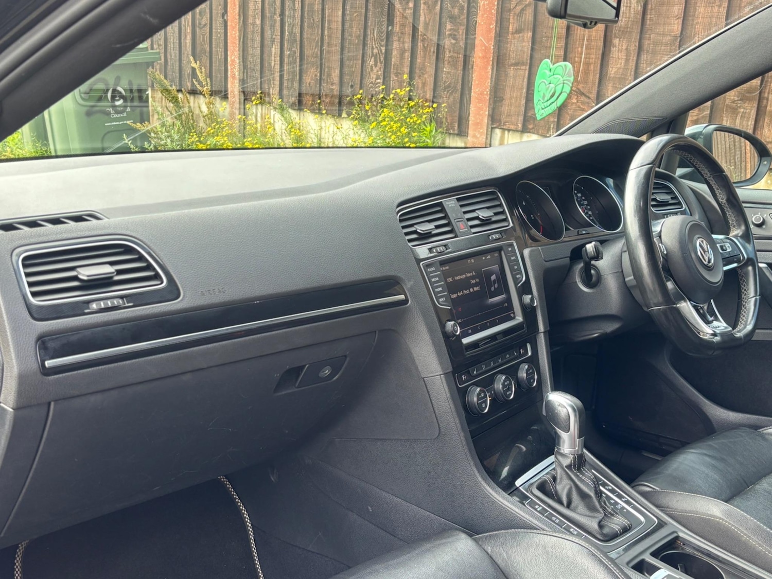 Vehicle 29