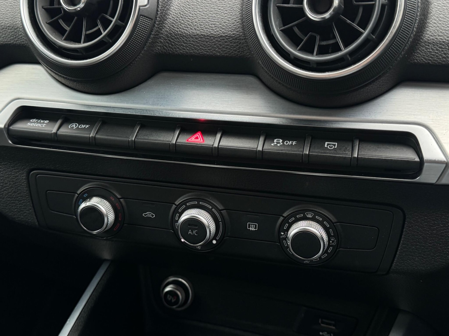 Used Audi Q2 2017 for sale - 76538484: Photo 48