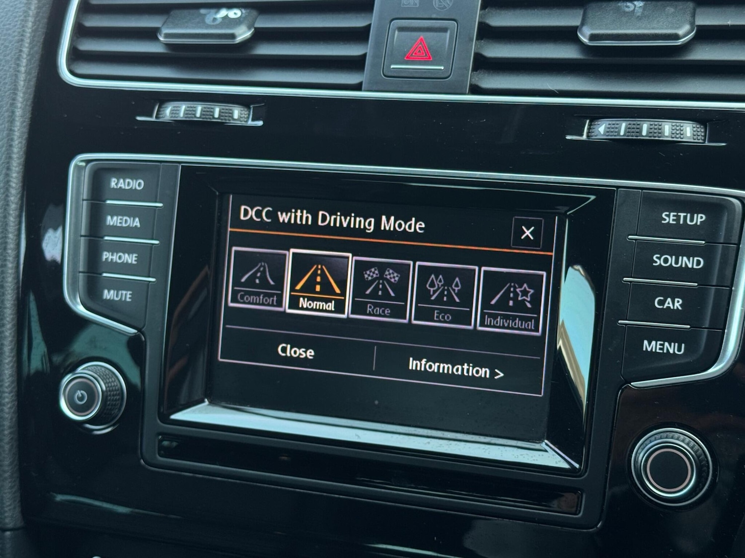 Used Volkswagen Golf 2014 for sale - 77957487: Photo 41