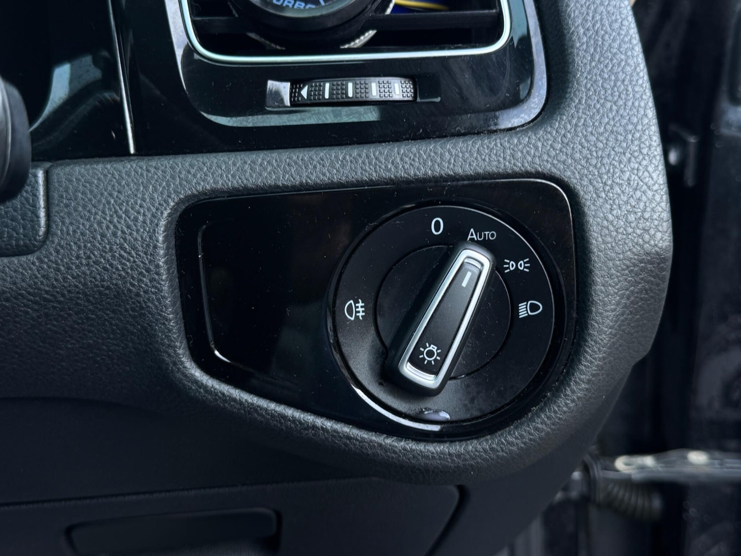 Used Volkswagen Golf 2014 for sale - 77957487: Photo 52