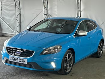 Used Volvo V40 2015 for sale - 79634706: Photo