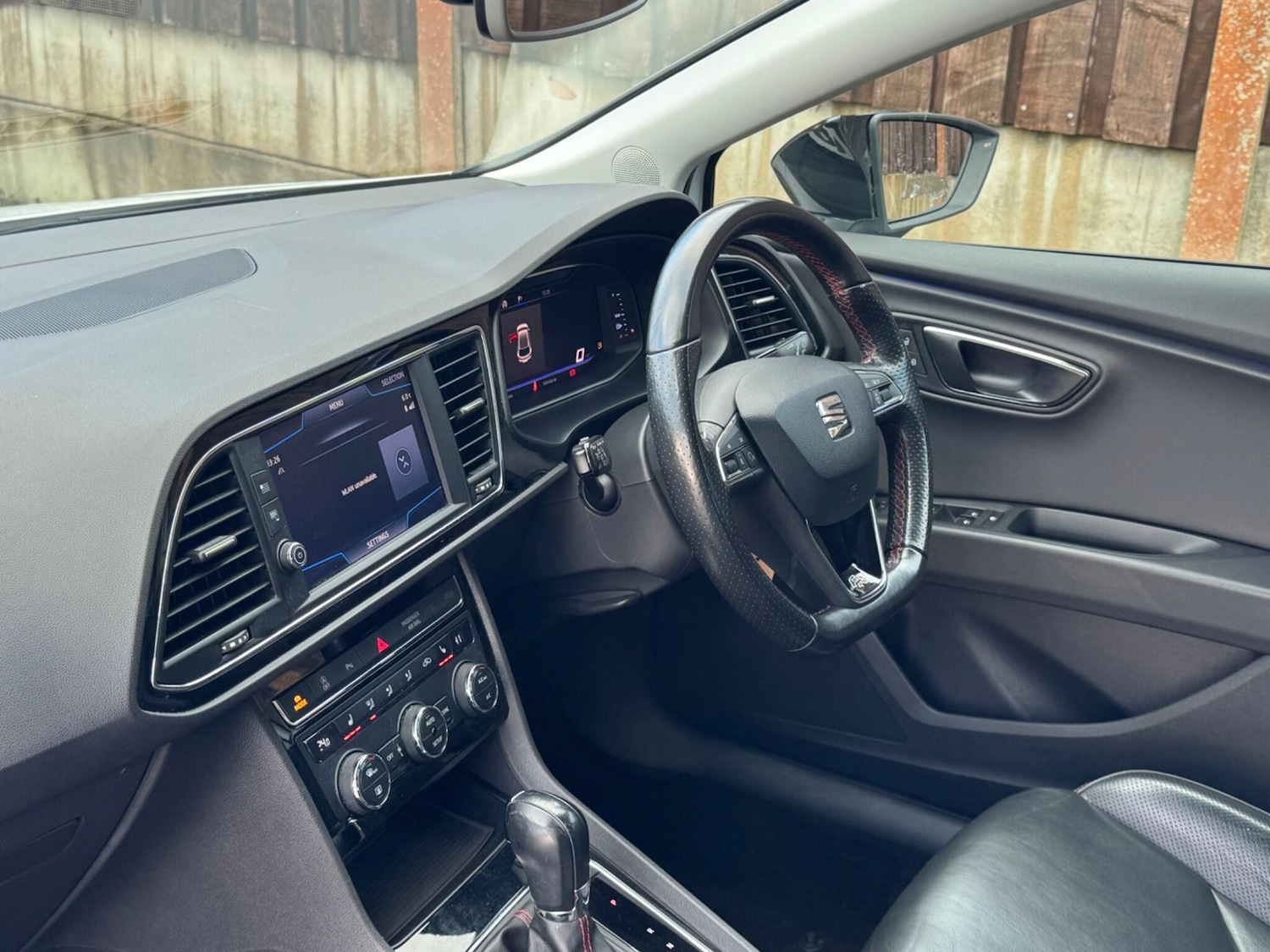 Used SEAT Leon 2019 for sale - 76759788: Photo 31