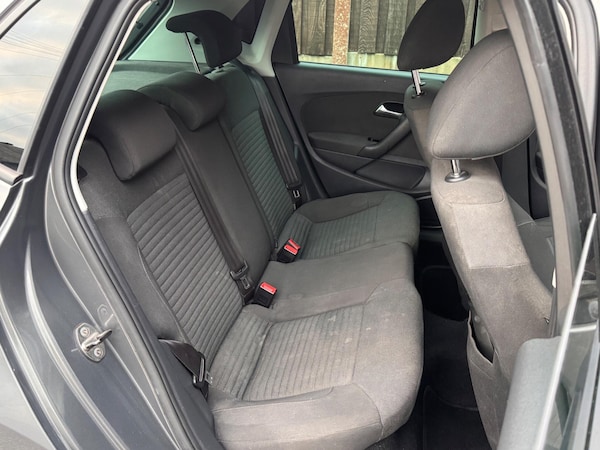 Used Volkswagen Polo 2011 for sale - 76283400: Photo 18