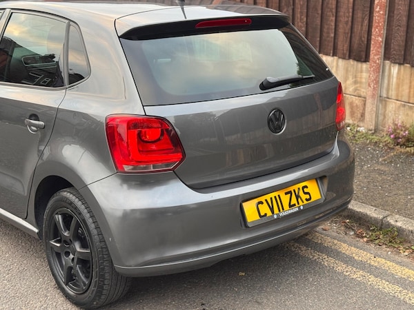 Used Volkswagen Polo 2011 for sale - 76283400: Photo 33