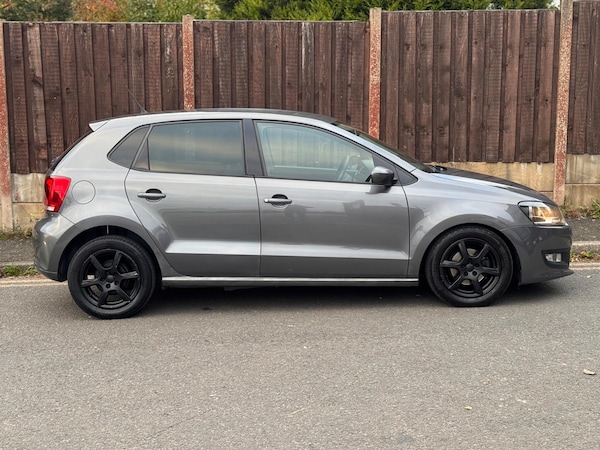 Used Volkswagen Polo 2011 for sale - 76283400: Photo 8