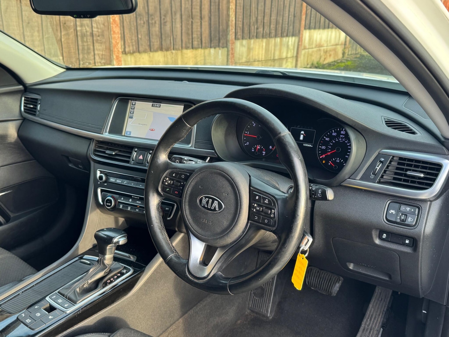 Used Kia Optima 2017 for sale - 76936414: Photo 11