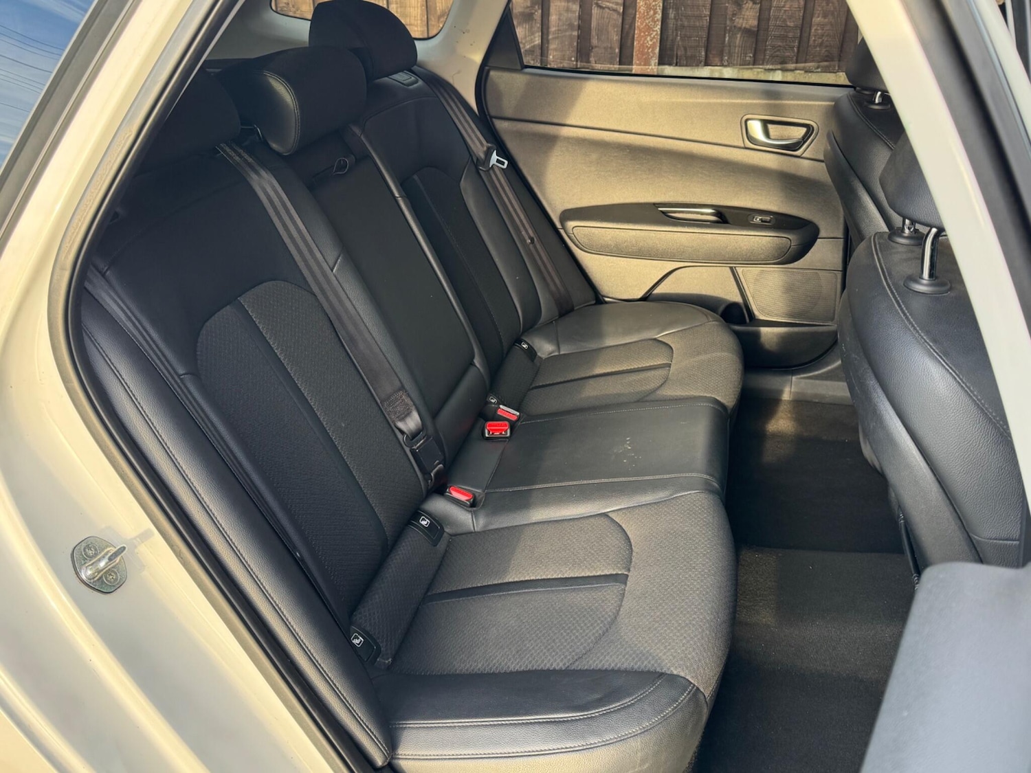 Used Kia Optima 2017 for sale - 76936414: Photo 23