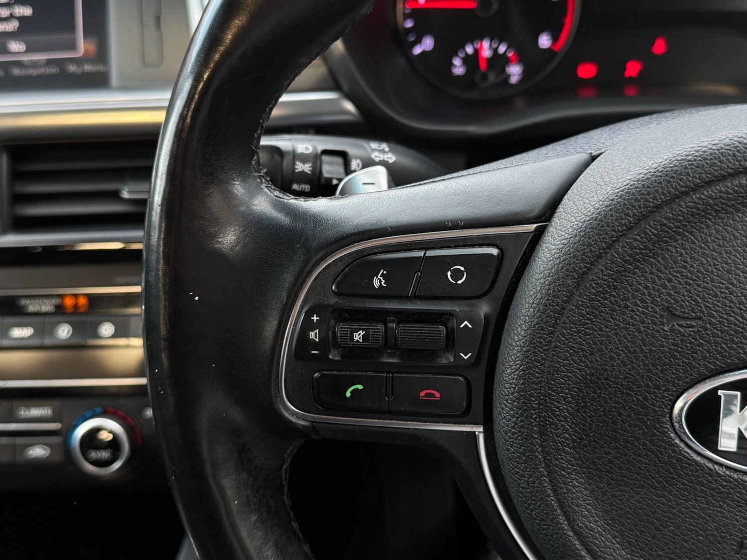 Used Kia Optima 2017 for sale - 76936414: Photo 34