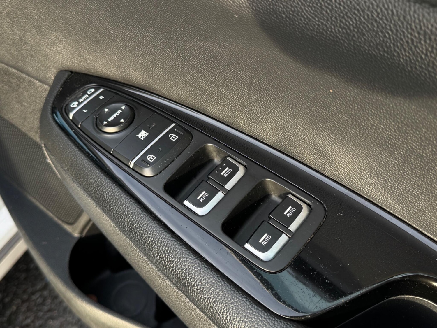 Used Kia Optima 2017 for sale - 76936414: Photo 50