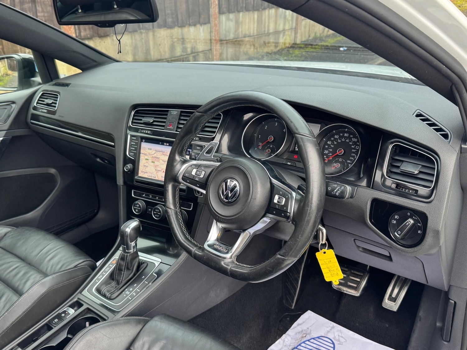 Used Volkswagen Golf 2014 for sale - 77524044: Photo 10