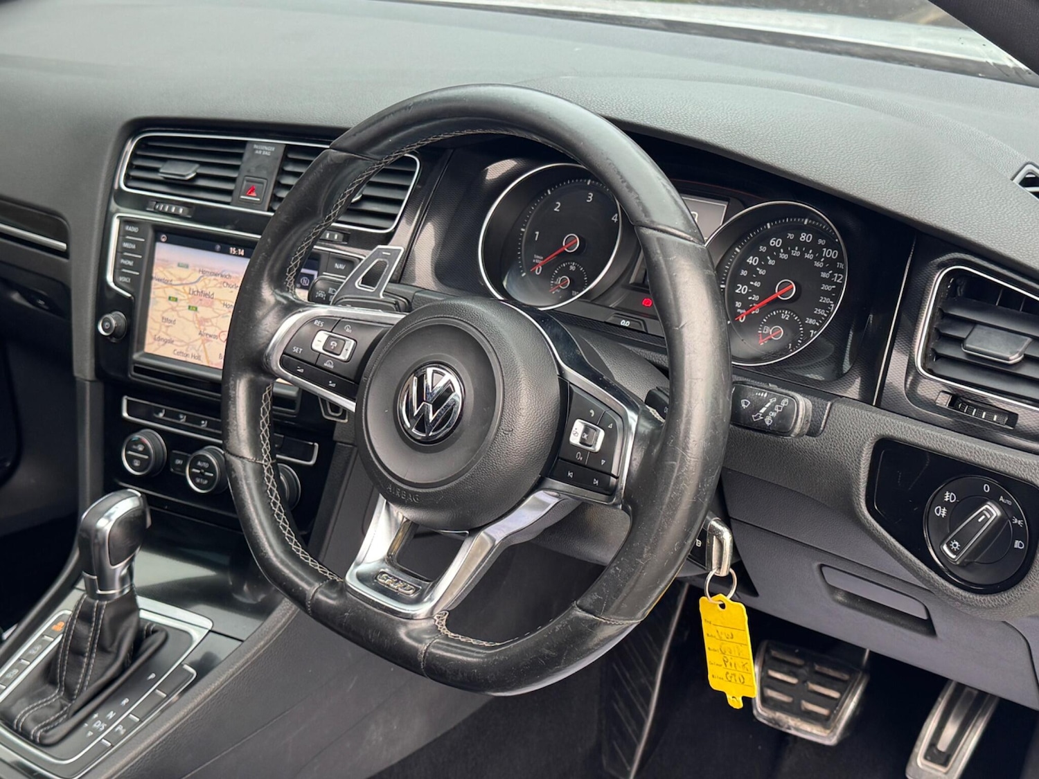 Used Volkswagen Golf 2014 for sale - 77524044: Photo 11