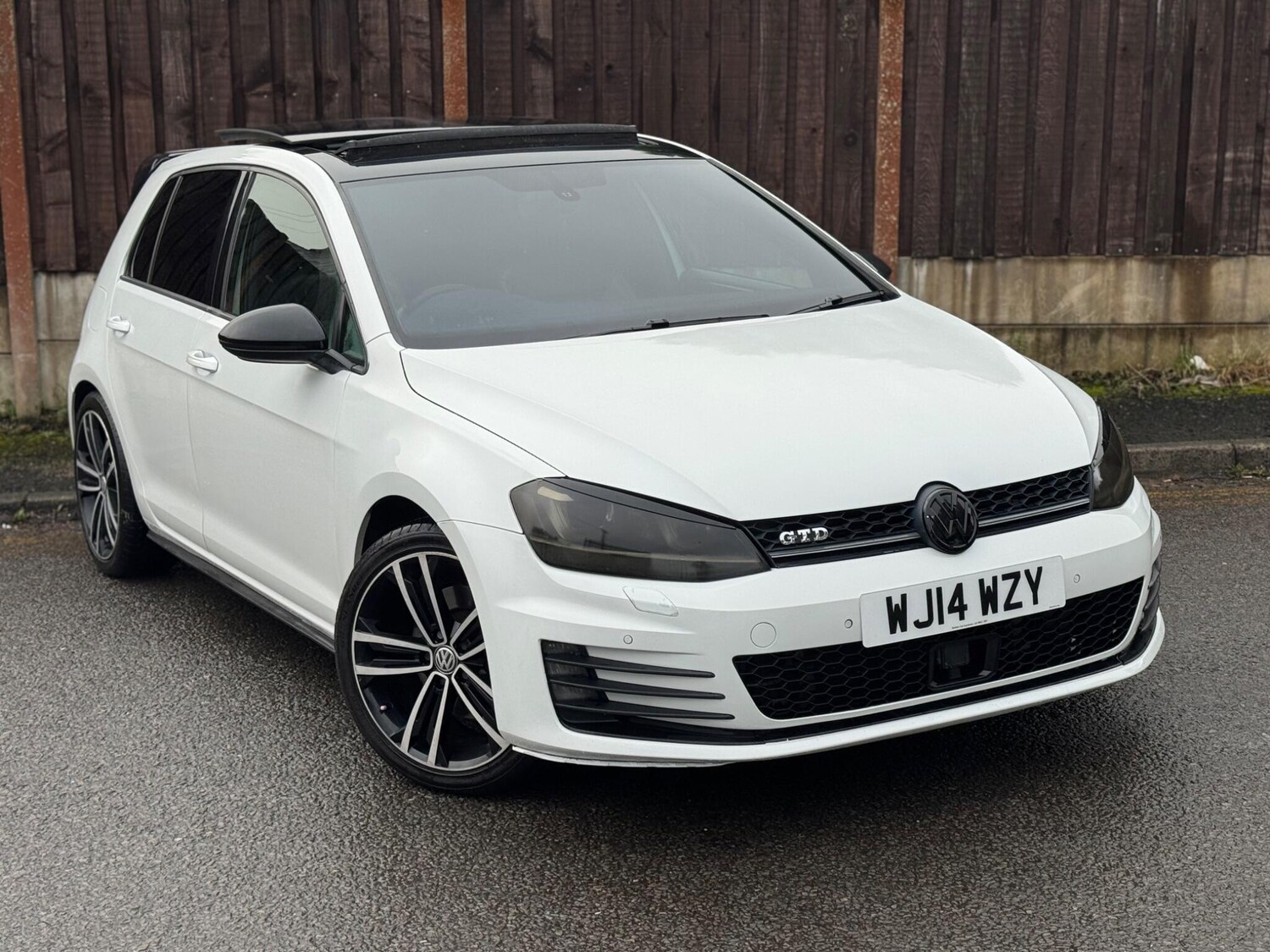 Used Volkswagen Golf 2014 for sale - 77524044: Photo 74