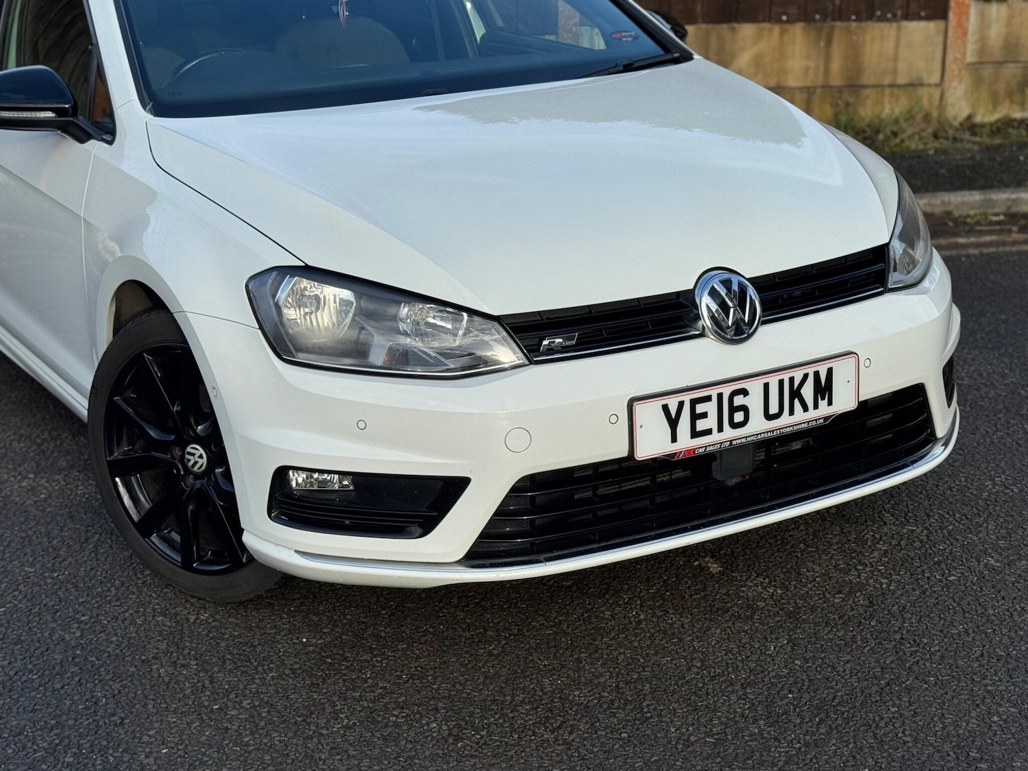 Used Volkswagen Golf 2016 for sale - 76999010: Photo 2