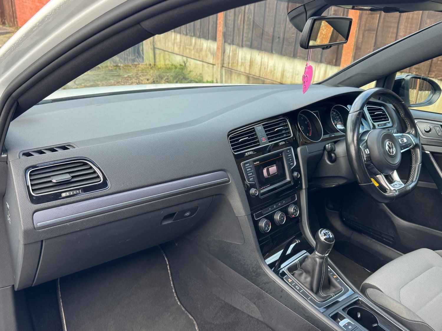 Used Volkswagen Golf 2016 for sale - 76999010: Photo 31