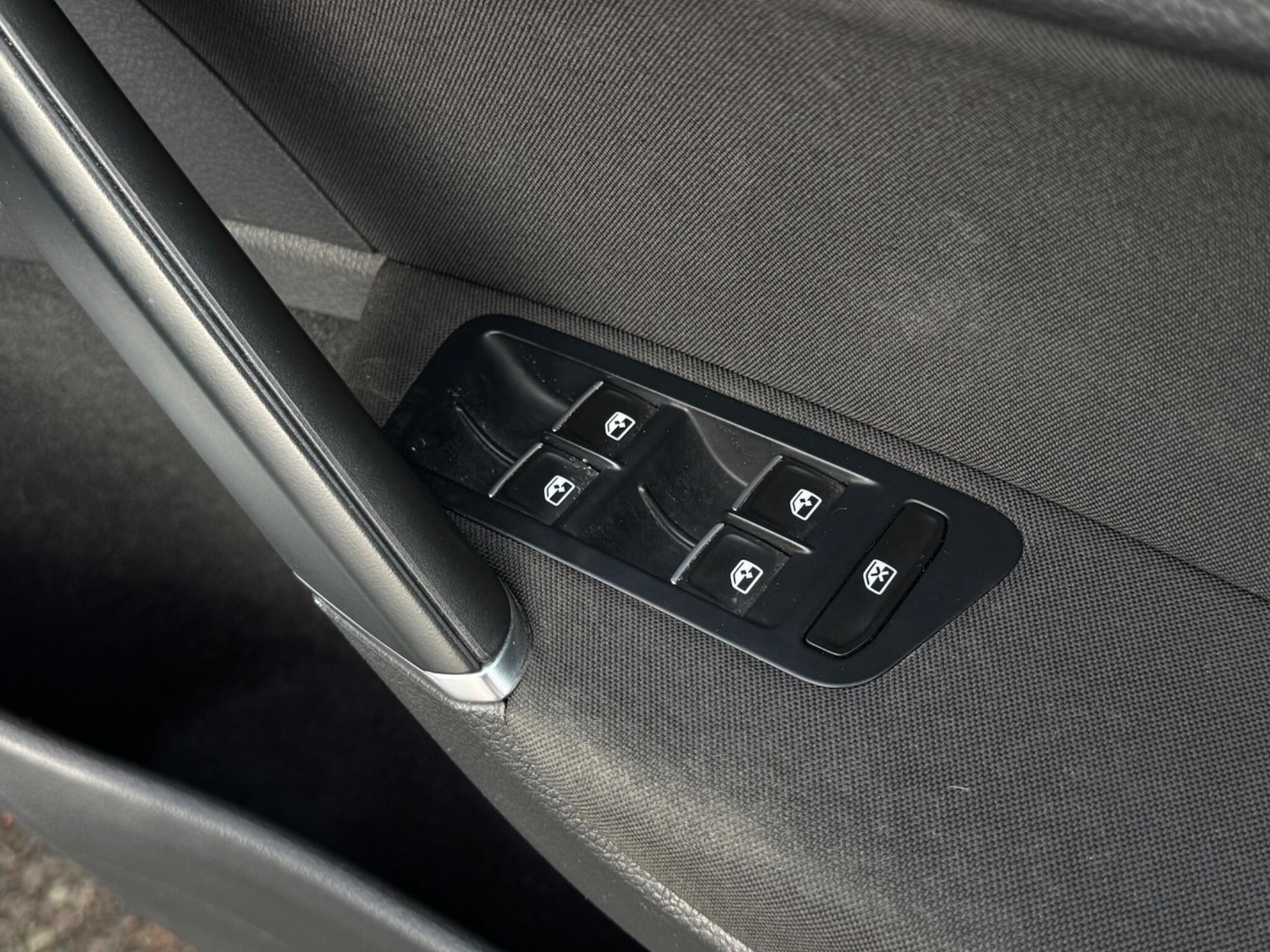 Used Volkswagen Golf 2016 for sale - 76999010: Photo 58