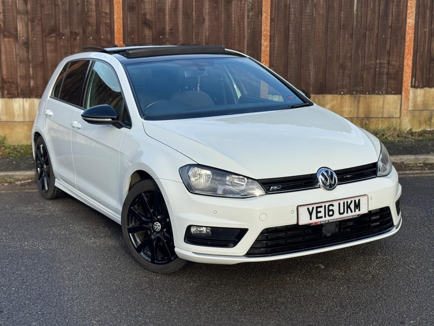 Used Volkswagen Golf 2016 for sale - 76999010: Photo 61