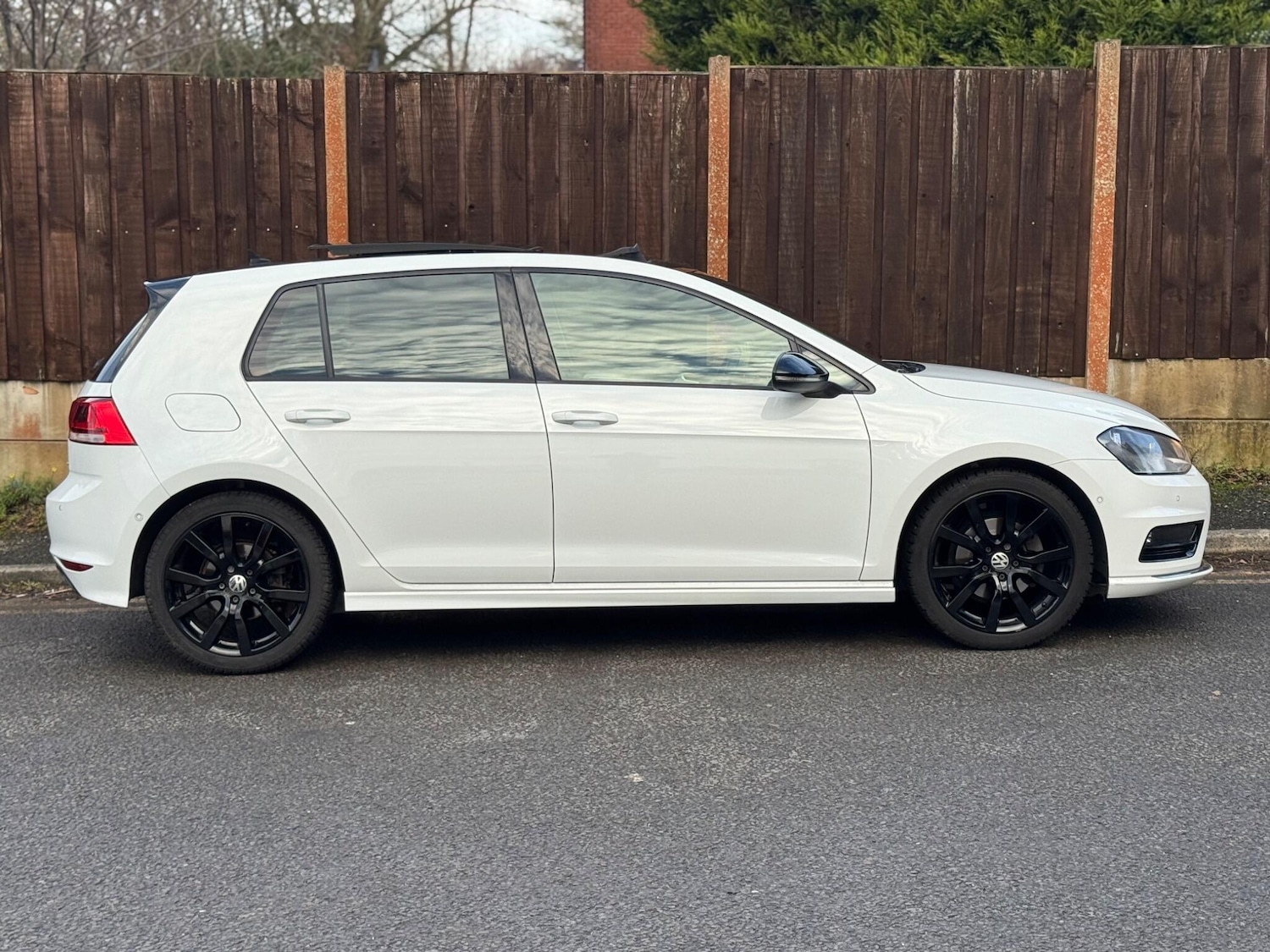 Used Volkswagen Golf 2016 for sale - 76999010: Photo 9