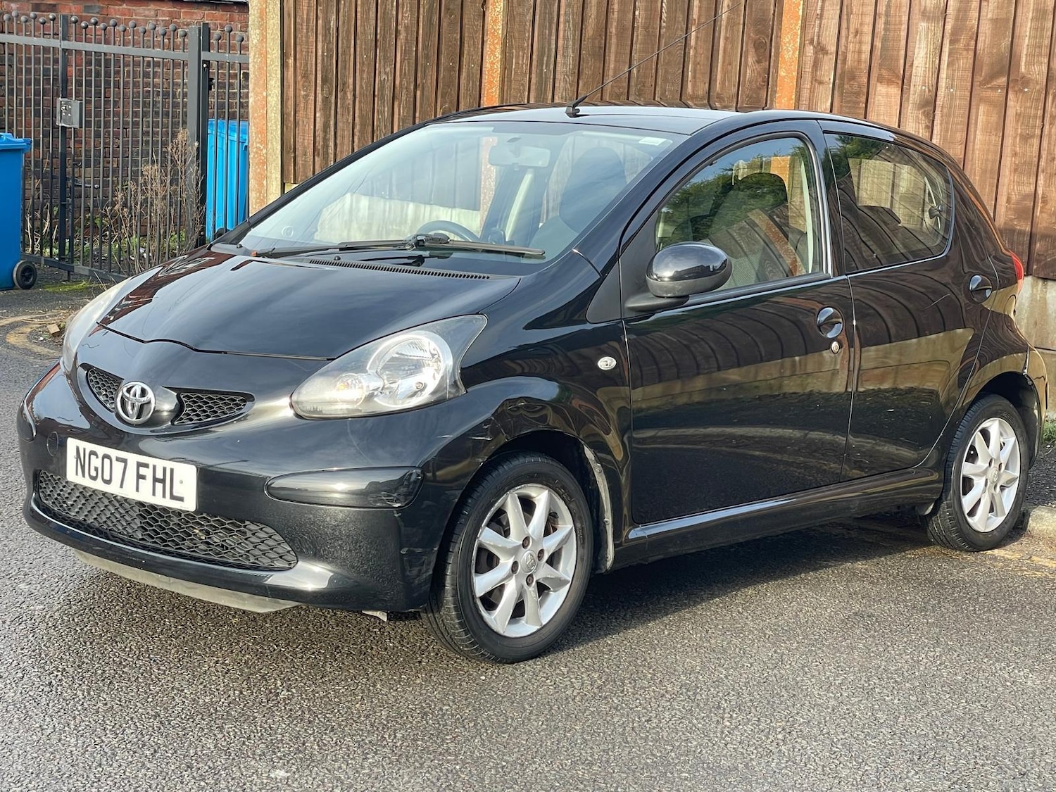 Used Toyota AYGO 2007 for sale - 77203901: Photo 2