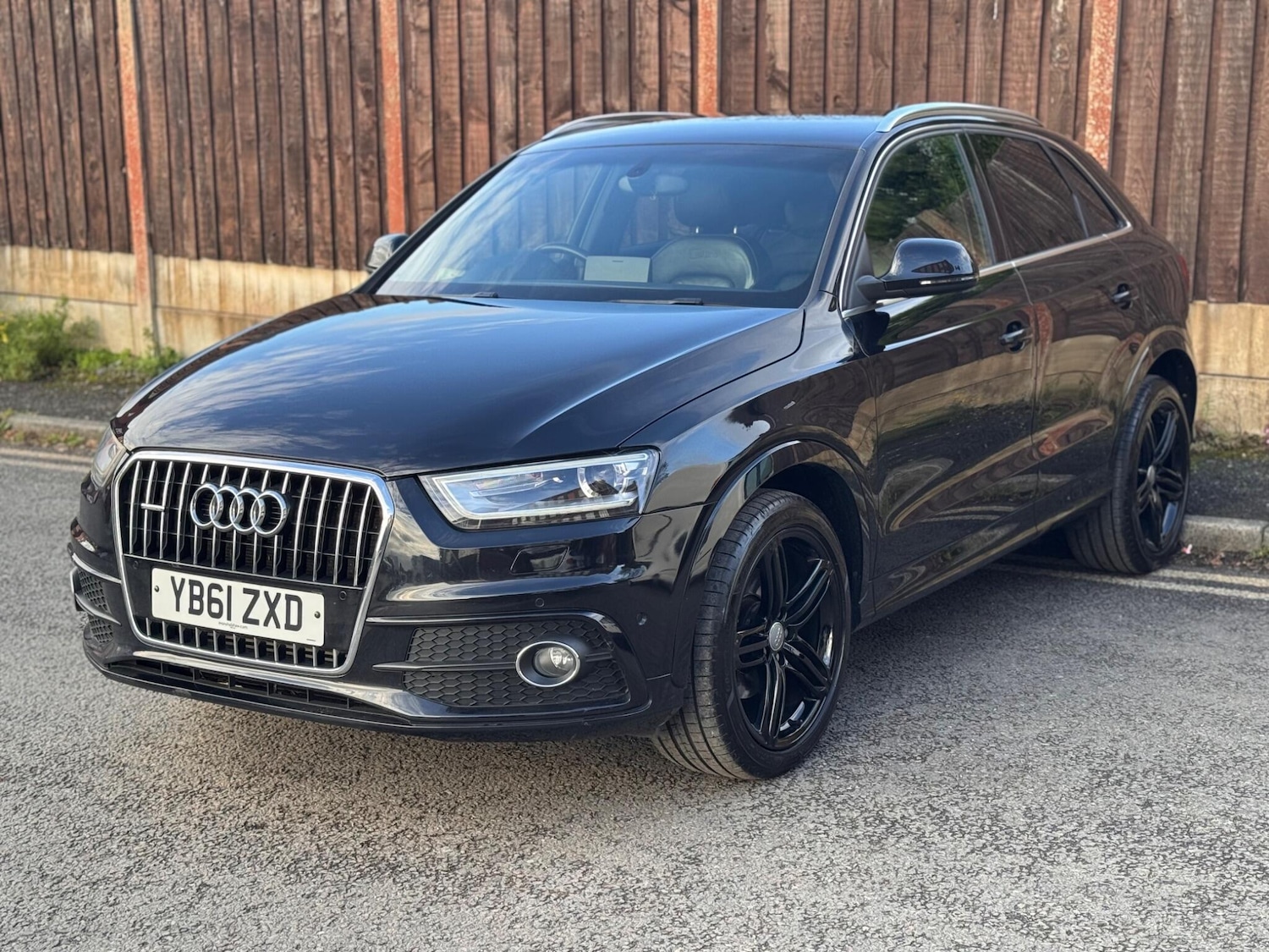 Used Audi Q3 2012 for sale - 76360067: Photo 2