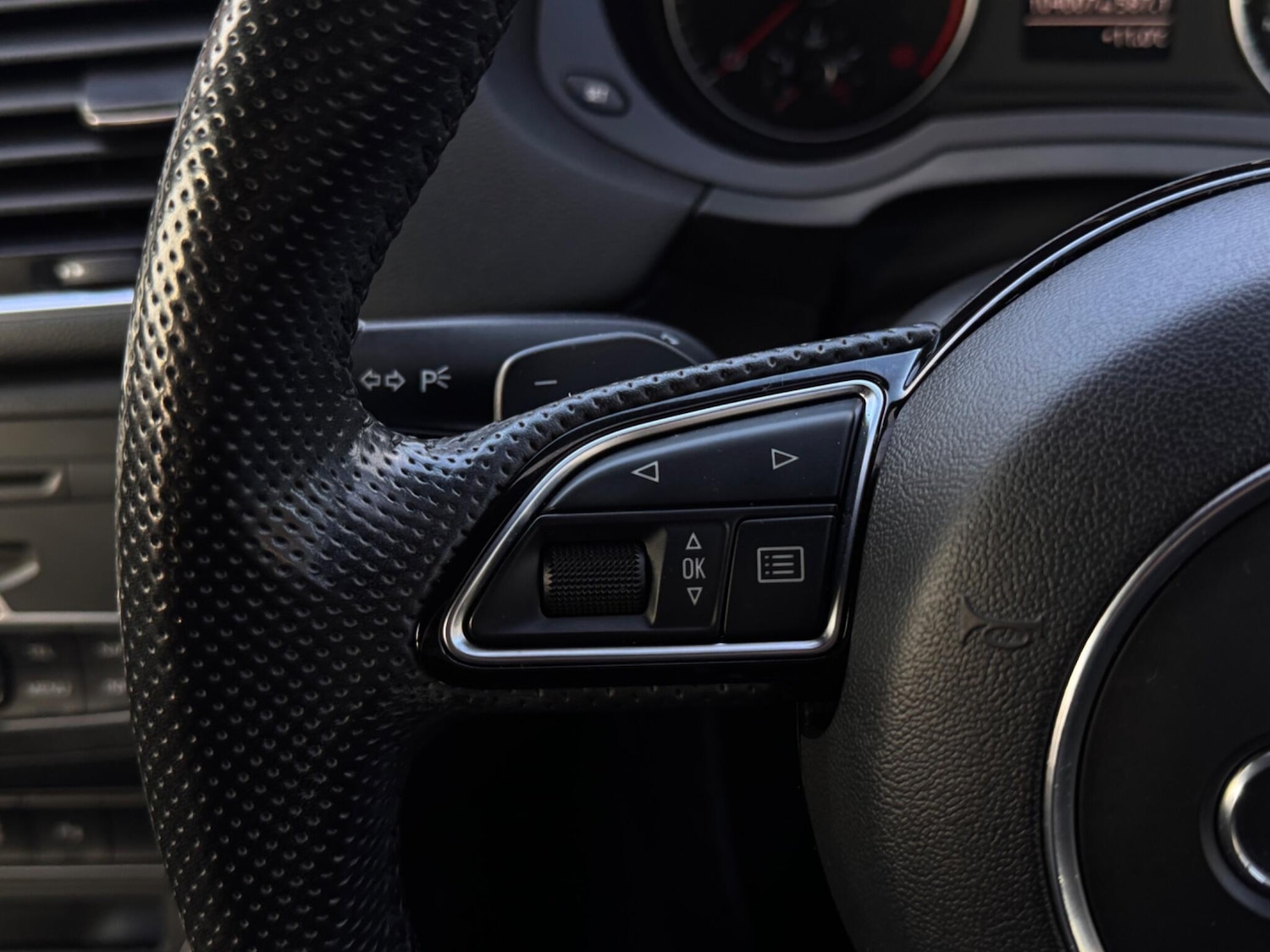 Used Audi Q3 2012 for sale - 76360067: Photo 39