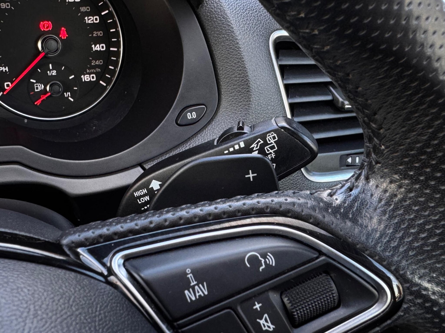 Used Audi Q3 2012 for sale - 76360067: Photo 42