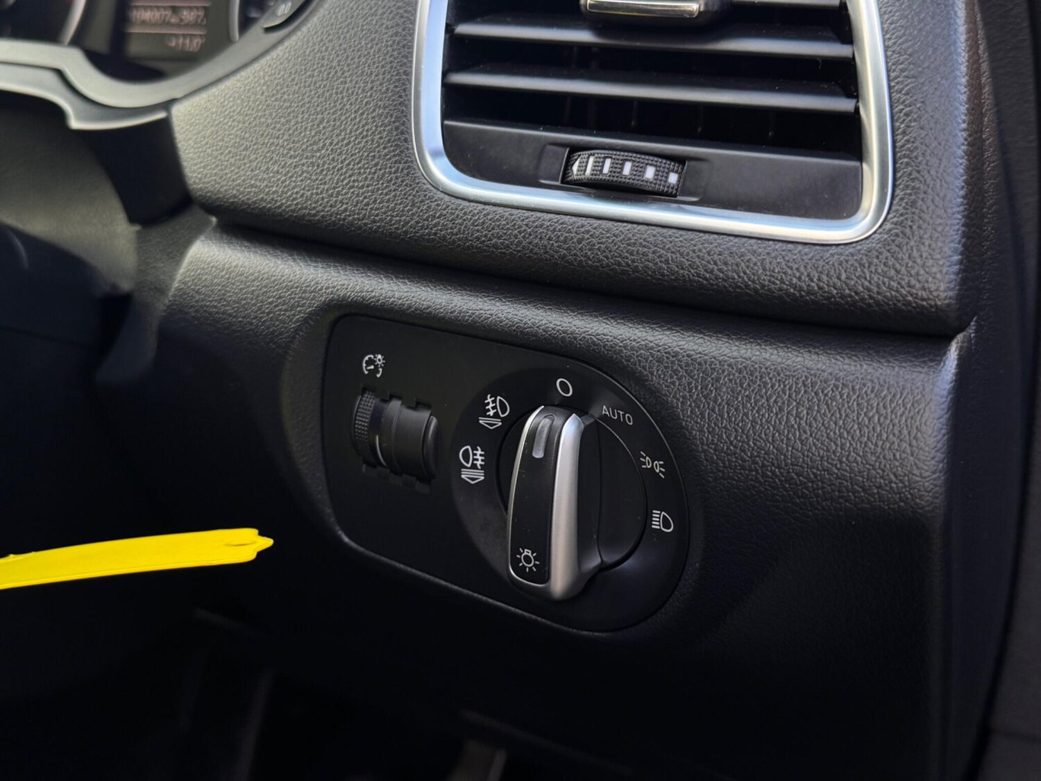 Used Audi Q3 2012 for sale - 76360067: Photo 58