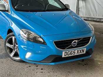 Used Volvo V40 2015 for sale - 79093160: Photo