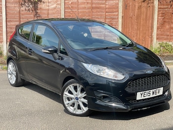 Used Ford Fiesta 2015 for sale - 78481136: Photo