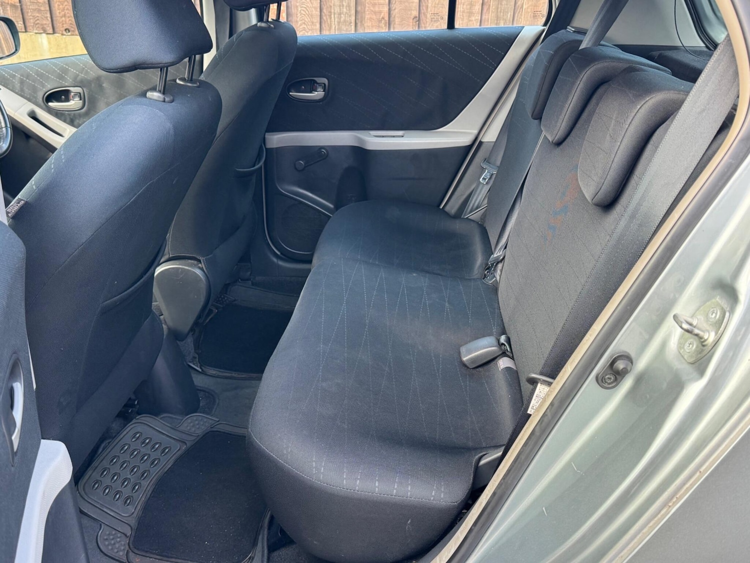 Used Toyota Yaris for sale - 78057988: Photo 23