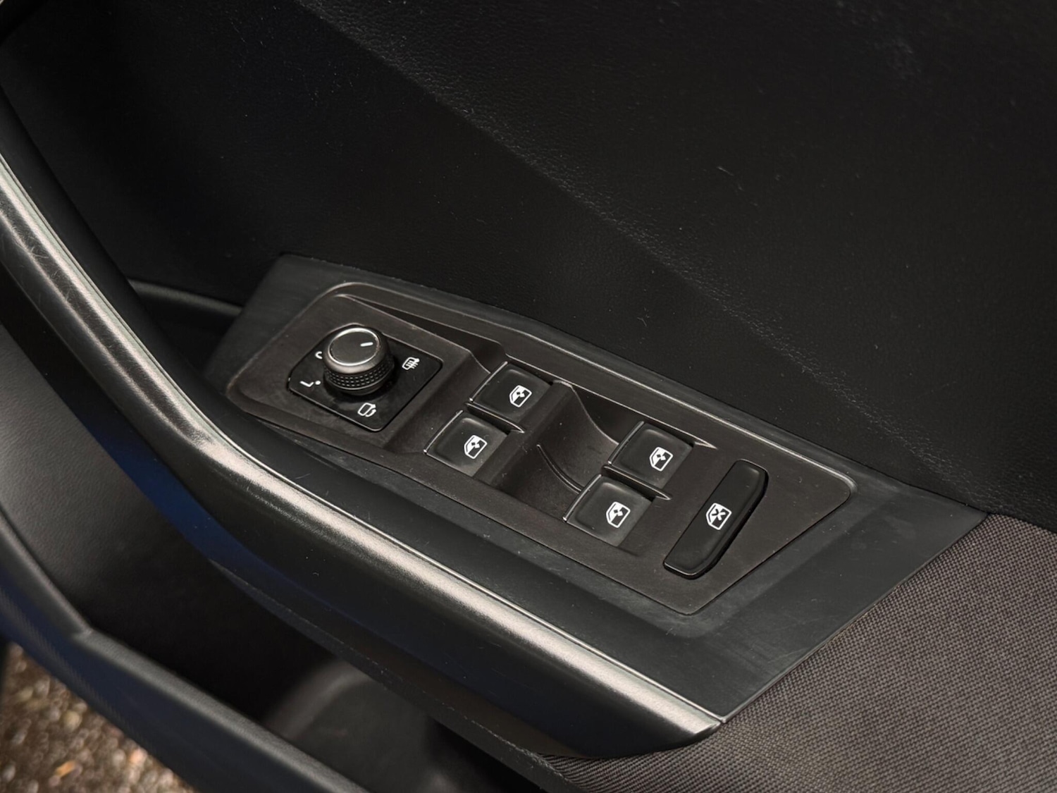 Used Volkswagen T-Roc 2018 for sale - 76996660: Photo 54