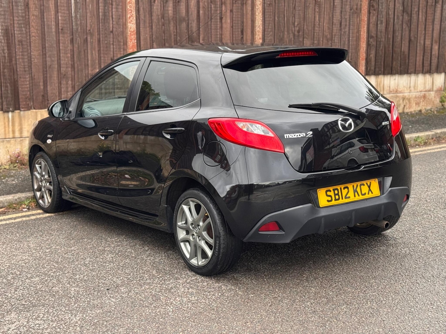 Used Mazda Mazda2 2012 for sale - 76072622: Photo 5